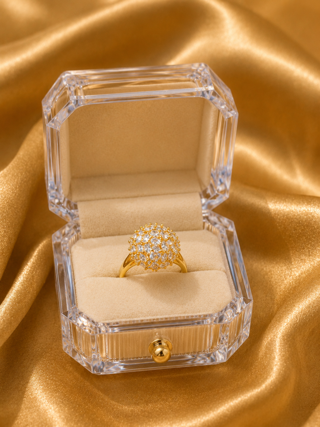 Golden Cluster Ring