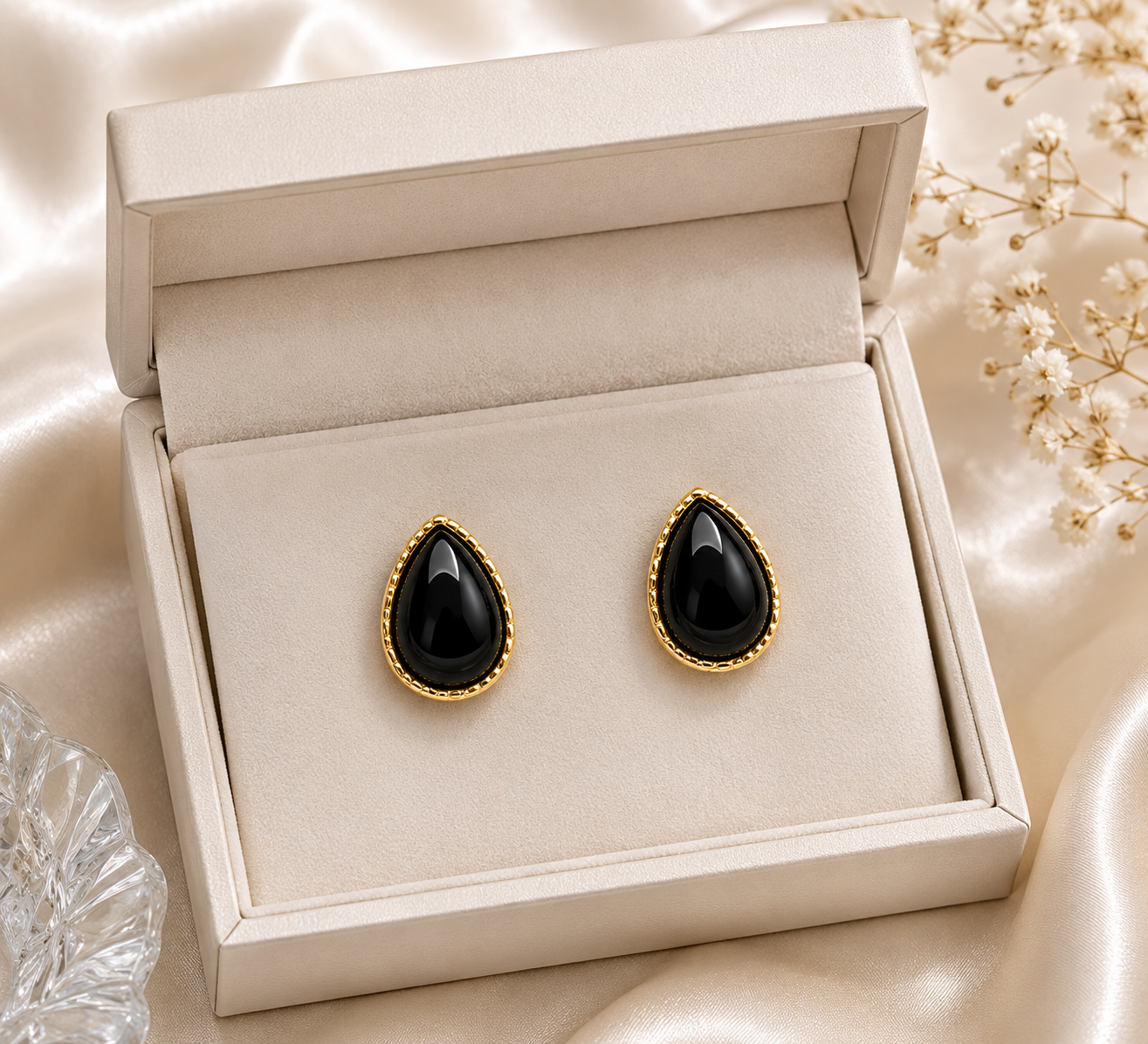 Black Teardrop Stud Earrings