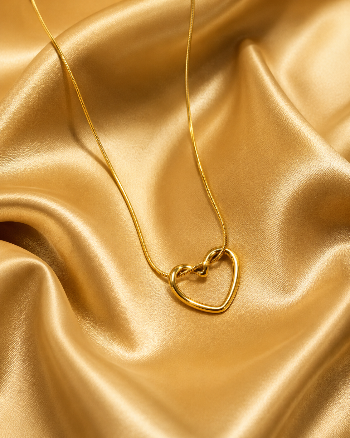 Love Loop Pendant