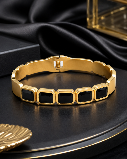 Onyx Gold Bracelet