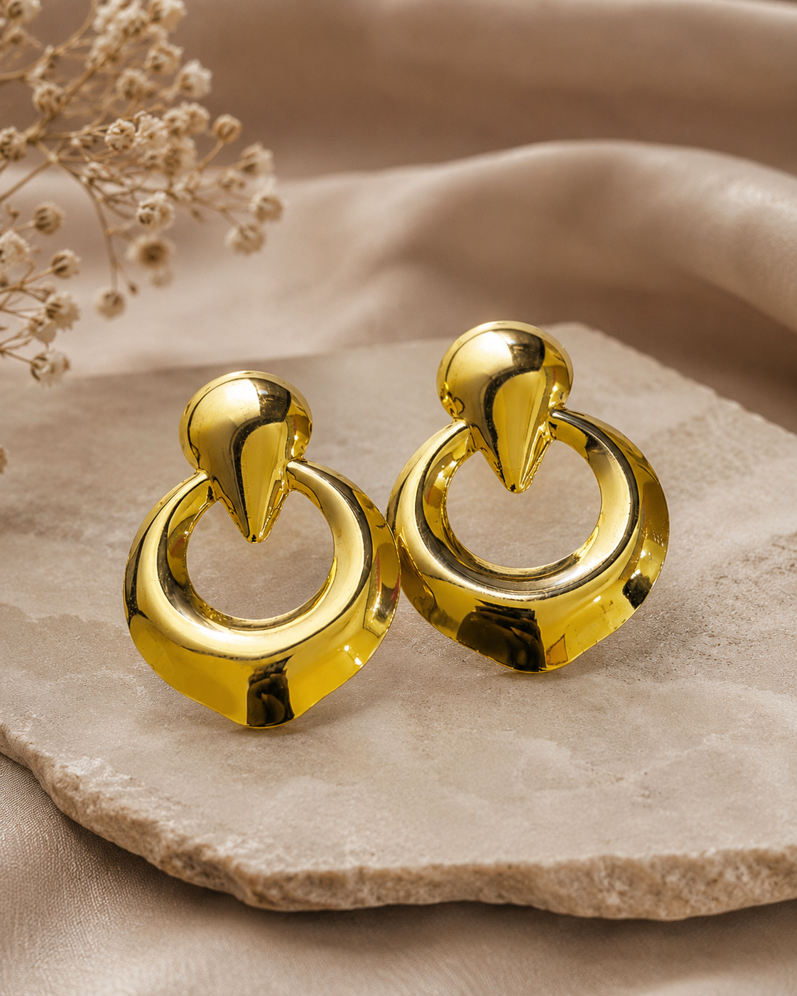 Elegant Gold Hoop Drops