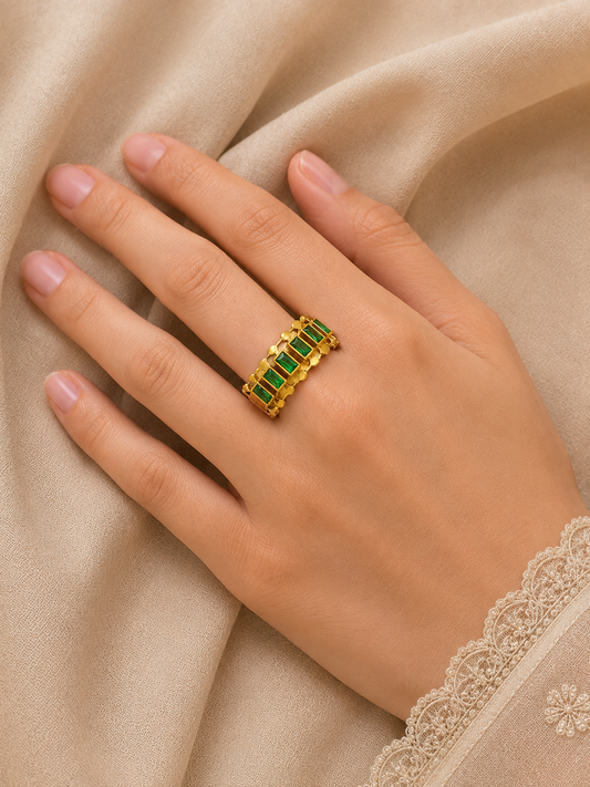 Green Emerald Ring