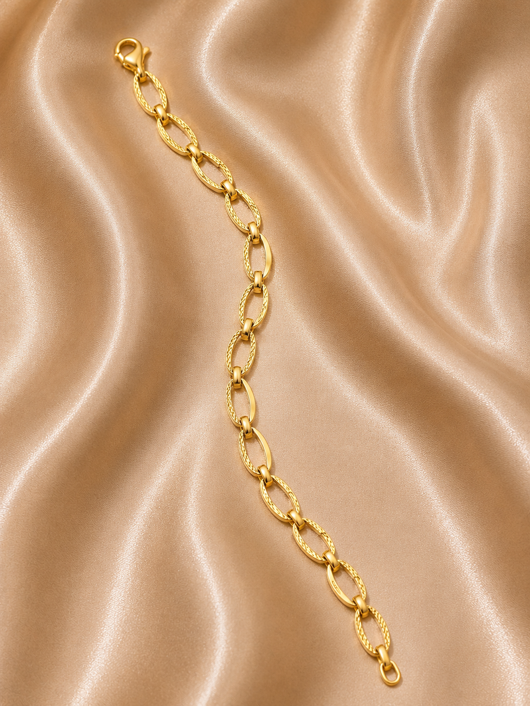 Classic Gold Link Bracelet