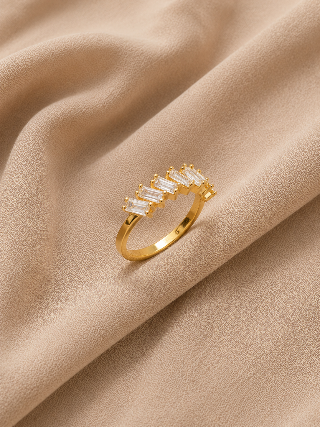 Inlaid White Glass Golden Ring