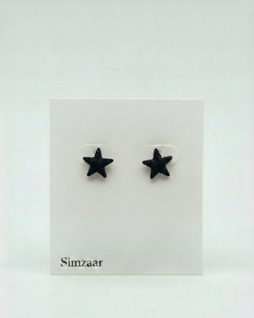 Black Star Seashell Studss