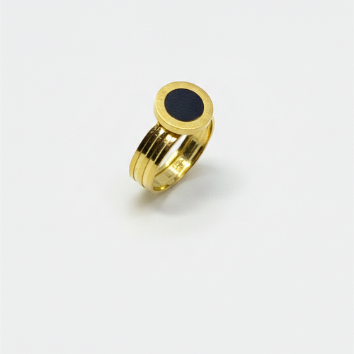 Roman Numeral Black Shell Ring