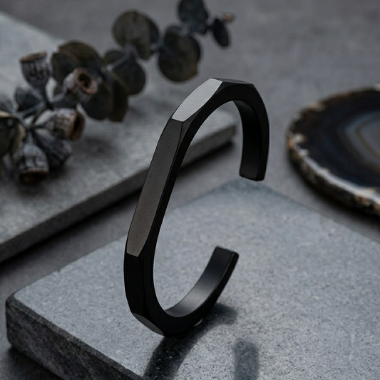 Onyx Minimalist Bangle