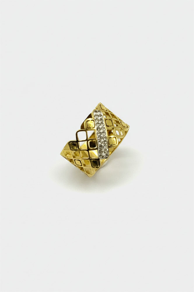 Golden Geometrical Ring