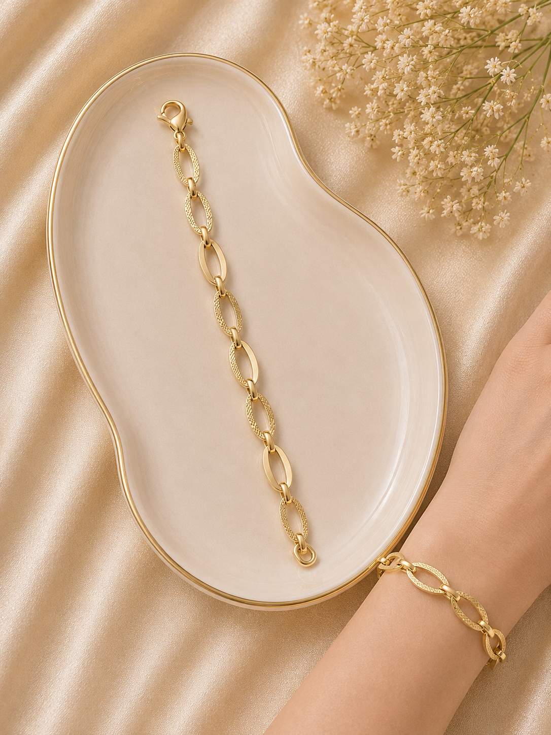 Classic Gold Link Bracelet