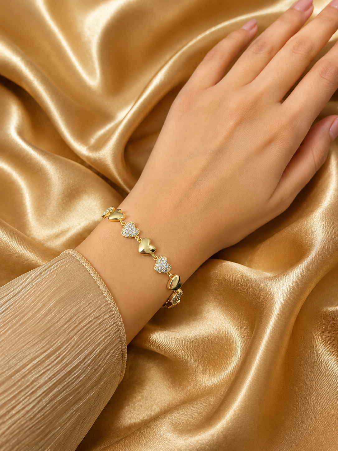 Golden Heart Sparkle Bracelet