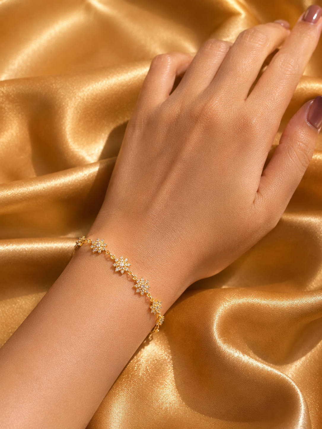 Golden Snowflake Sparkle Bracelet