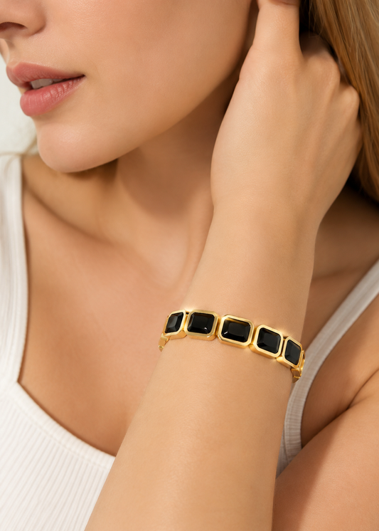 Onyx Gold Bracelet