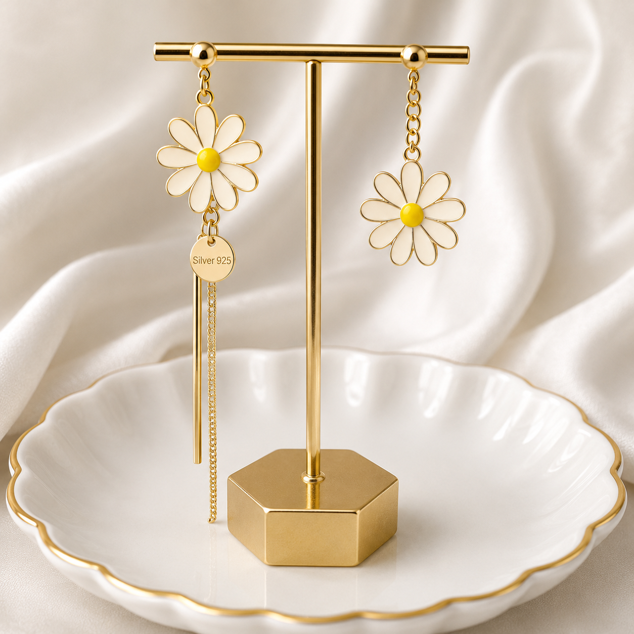 Daisy Charm Tassel Earrings