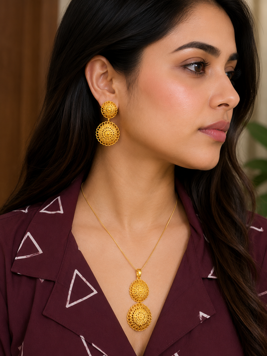 Royal Filigree Dual Disc Pendant Set