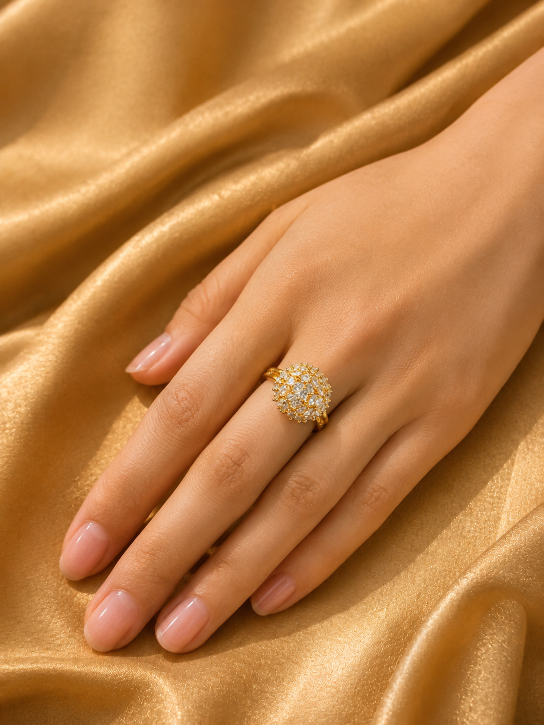Golden Cluster Ring